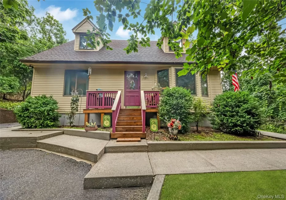 21 Sams Path, Brookhaven, NY, 4 Bedrooms Bedrooms, 7 Rooms Rooms,2 BathroomsBathrooms,Residential,For Rent,Sams,0,1034970 21 Sams Path, Brookhaven, NY, 4 Bedrooms Bedrooms, 7 Rooms Rooms,2 BathroomsBathrooms,Residential,For Rent,Sams,0,1034970