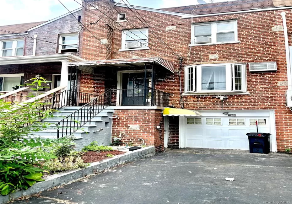 2944 Lurting Avenue, New York, NY, 3 Bedrooms Bedrooms, 8 Rooms Rooms,2 BathroomsBathrooms,Residential,For Rent,Lurting,0,1035533 2944 Lurting Avenue, New York, NY, 3 Bedrooms Bedrooms, 8 Rooms Rooms,2 BathroomsBathrooms,Residential,For Rent,Lurting,0,1035533