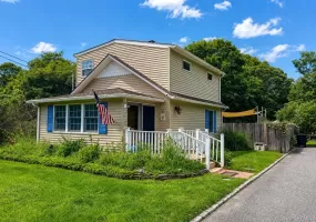 41 Summit Boulevard, Southampton, NY, 3 Bedrooms Bedrooms, 6 Rooms Rooms,1 BathroomBathrooms,Residential,For Rent,Summit,0,1000601 41 Summit Boulevard, Southampton, NY, 3 Bedrooms Bedrooms, 6 Rooms Rooms,1 BathroomBathrooms,Residential,For Rent,Summit,0,1000601