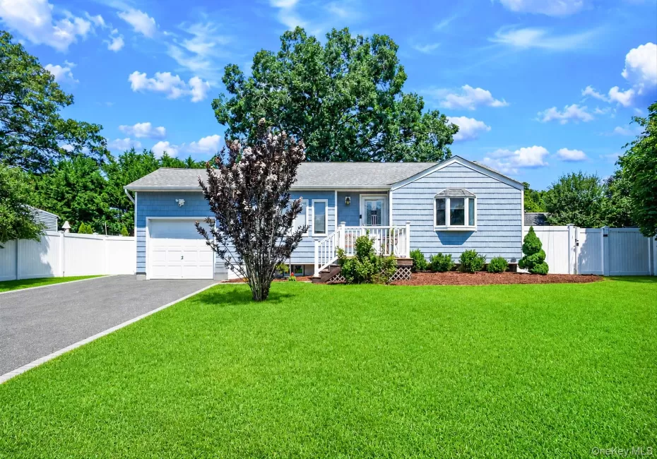 155 Howard Street, Brookhaven, NY, 3 Bedrooms Bedrooms, 7 Rooms Rooms,2 BathroomsBathrooms,Residential,For Rent,Howard,0,1033502 155 Howard Street, Brookhaven, NY, 3 Bedrooms Bedrooms, 7 Rooms Rooms,2 BathroomsBathrooms,Residential,For Rent,Howard,0,1033502