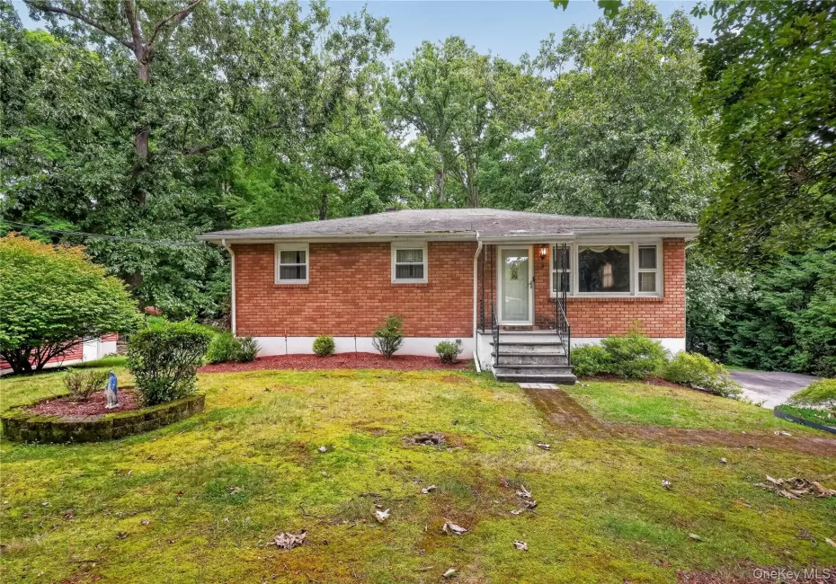 9 Archery Road, Newburgh (town), NY, 3 Bedrooms Bedrooms, 6 Rooms Rooms,1 BathroomBathrooms,Residential,For Rent,Archery,0,983402 9 Archery Road, Newburgh (town), NY, 3 Bedrooms Bedrooms, 6 Rooms Rooms,1 BathroomBathrooms,Residential,For Rent,Archery,0,983402