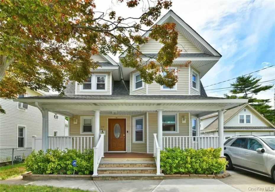 29 Archer Street, Hempstead, NY, 3 Bedrooms Bedrooms, 8 Rooms Rooms,2 BathroomsBathrooms,Residential,For Rent,Archer,0,1035350 29 Archer Street, Hempstead, NY, 3 Bedrooms Bedrooms, 8 Rooms Rooms,2 BathroomsBathrooms,Residential,For Rent,Archer,0,1035350